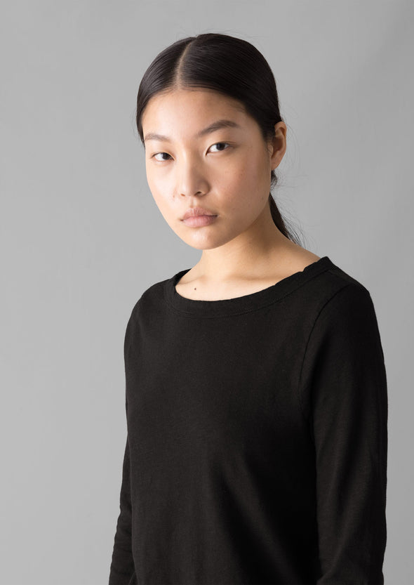 Lia Garment Dyed Boat Neck Tee | Carbon Black | Women's Tees